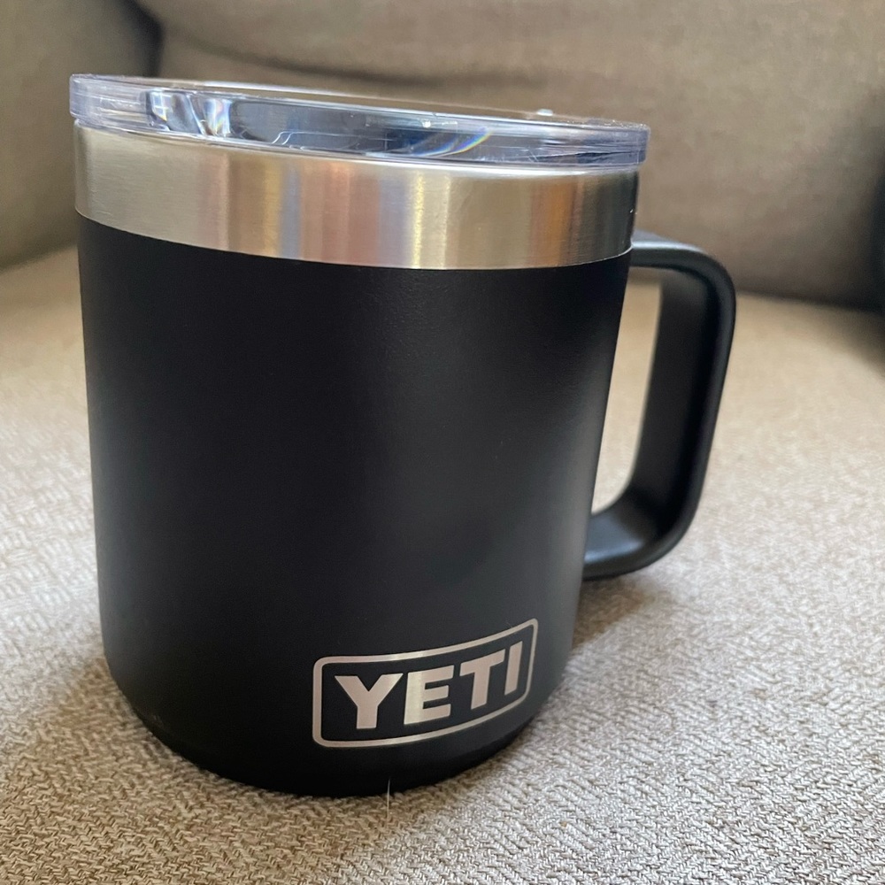 Black Yeti thermos mug